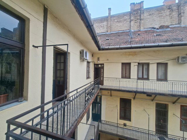 Eladó téglalakás, Budapesten, VIII. kerületben 152.4 M Ft