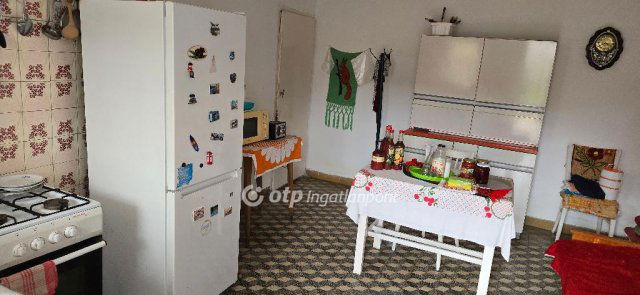 Eladó családi ház, Újlétán 18.5 M Ft, 2 szobás