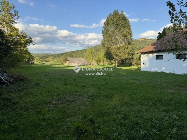 Eladó mezogazdasagi ingatlan, Budakeszin 99.85 M Ft