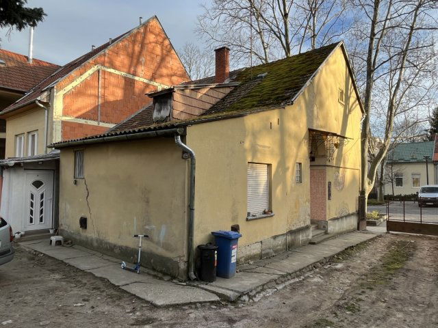 Eladó családi ház, Kaposváron, Németh István fasoron 31.9 M Ft