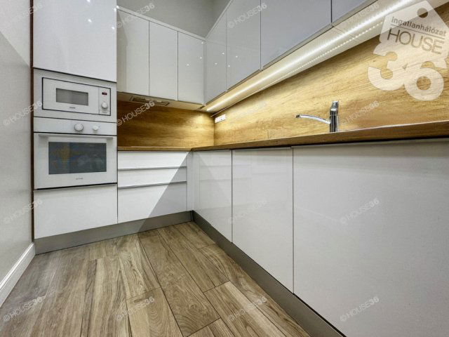 Kiadó téglalakás, albérlet, Kecskeméten 400 E Ft / hó