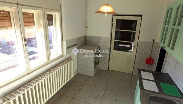 Eladó mezogazdasagi ingatlan, Tiszakécskén 29.99 M Ft, 4 szobás