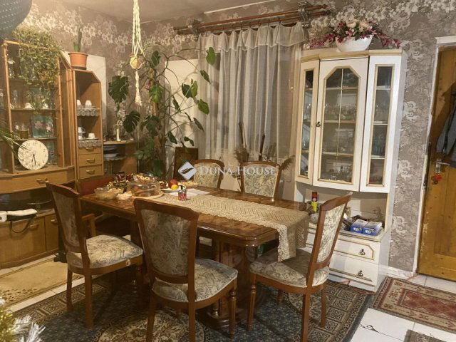 Eladó családi ház, Bajnán, József Attila utcában 31.9 M Ft