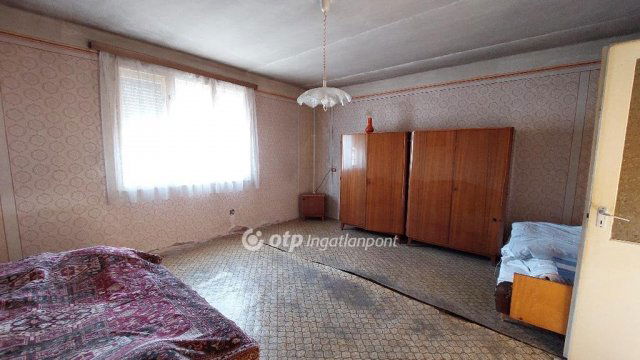 Eladó családi ház, Dévaványán 11.9 M Ft, 2 szobás