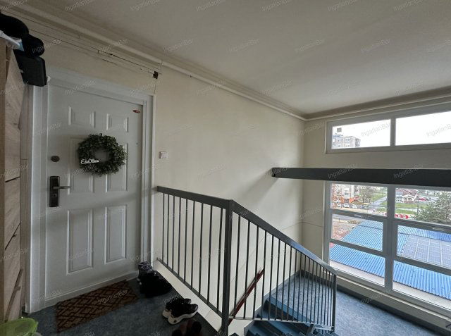 Eladó panellakás, Kazincbarcikán 35 M Ft, 1+2 szobás