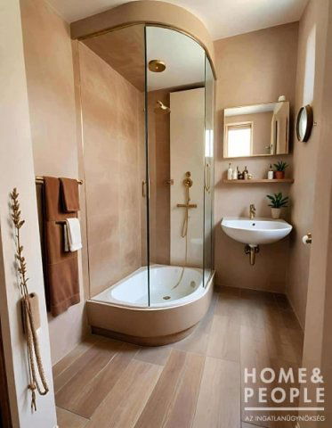 Eladó téglalakás, Szegeden 64.999 M Ft, 2 szobás