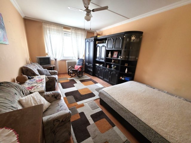 Eladó panellakás, Miskolcon 24.9 M Ft, 2 szobás