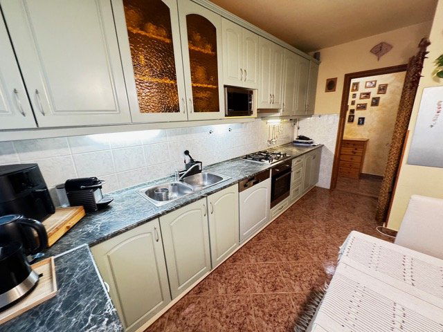 Eladó téglalakás, Győrött 74.99 M Ft, 3 szobás