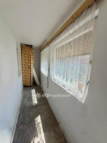 Eladó ikerház, Bátonyterenyén 4.9 M Ft, 2 szobás