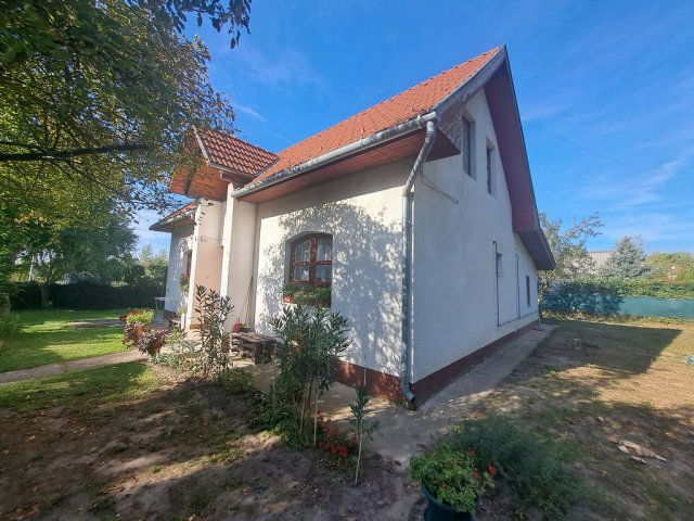 Eladó családi ház, Monorierdőn 62.5 M Ft, 5 szobás