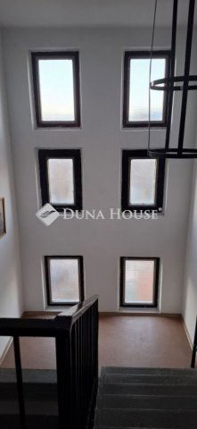 Eladó panellakás, Pécsett 39.99 M Ft, 2 szobás