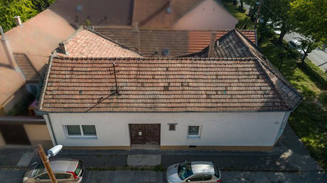 Eladó családi ház, Vácon 79.9 M Ft, 3 szobás