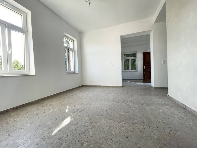Eladó családi ház, Sopronban 245 M Ft, 6 szobás