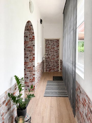 Eladó családi ház, Bakonyszentlászlón 48.5 M Ft, 3 szobás