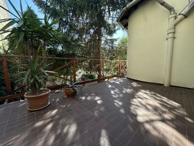 Eladó családi ház, Budapesten, X. kerületben 160 M Ft, 6 szobás