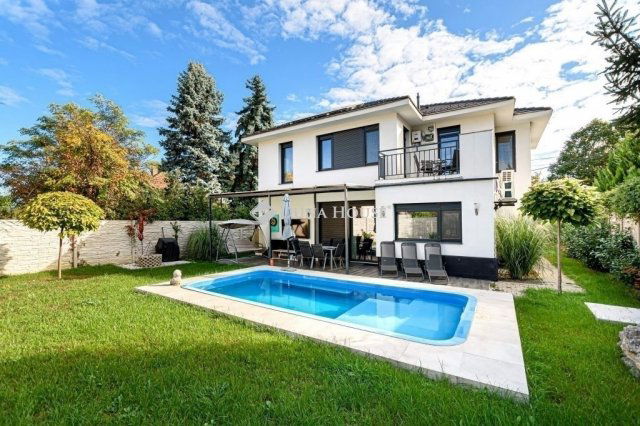 Eladó családi ház, Budaörsön 288 M Ft, 5 szobás