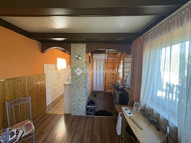 Eladó nyaraló, Gombán 23.9 M Ft, 1 szobás / költözzbe.hu