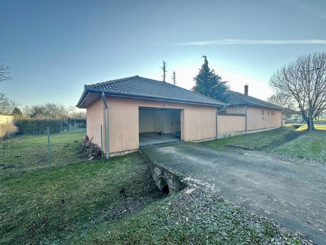 Eladó családi ház, Marcaliban 125 M Ft, 4 szobás