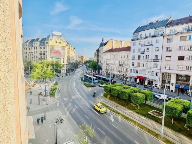 Eladó téglalakás, Budapesten, VII. kerületben 149 M Ft, 4 szobás