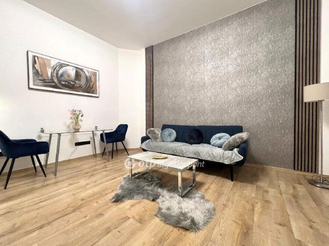 Eladó téglalakás, Budapesten, VI. kerületben 51 M Ft, 1 szobás