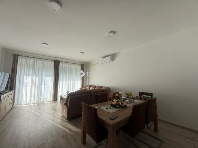 Eladó téglalakás, Cegléden, Csutak Kálmán utcában 77.9 M Ft