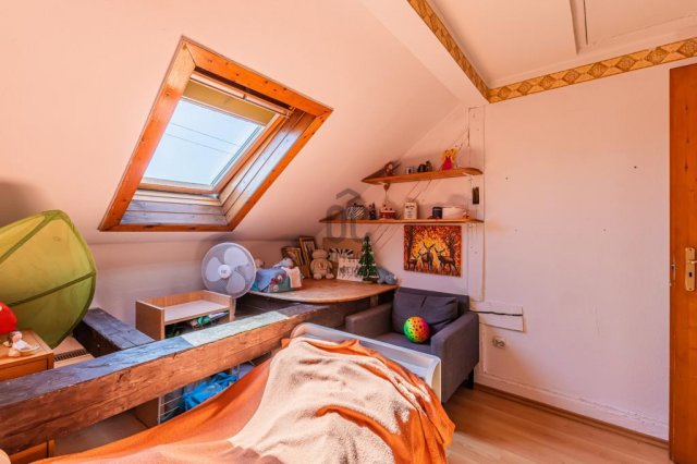 Eladó családi ház, Dunakeszin 129.9 M Ft, 5 szobás