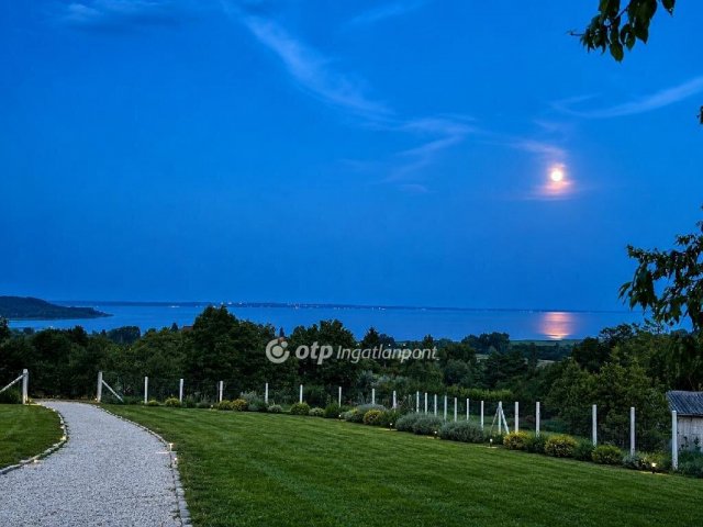 Eladó telek, Balatonalmádiban 72.9 M Ft / költözzbe.hu