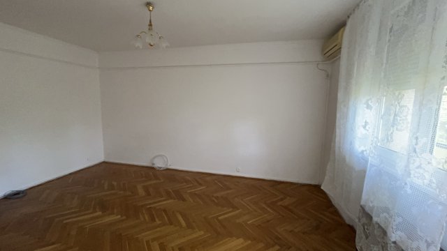 Eladó téglalakás, Makón 34.9 M Ft, 2 szobás