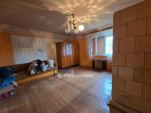 Eladó téglalakás, Csorváson 10.6 M Ft, 2 szobás