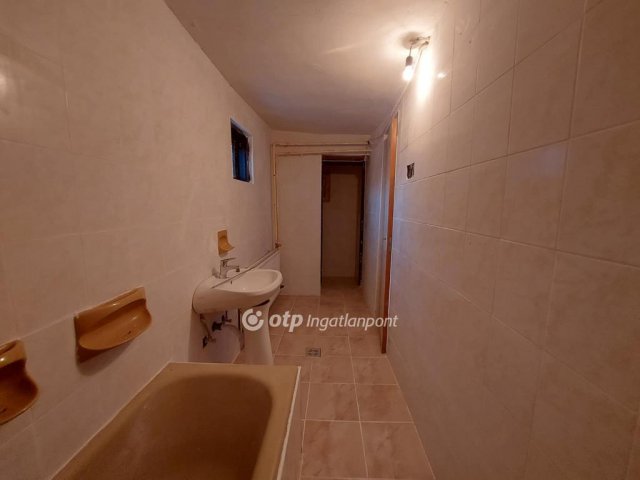 Eladó családi ház, Kacsótán 17.5 M Ft, 2+1 szobás