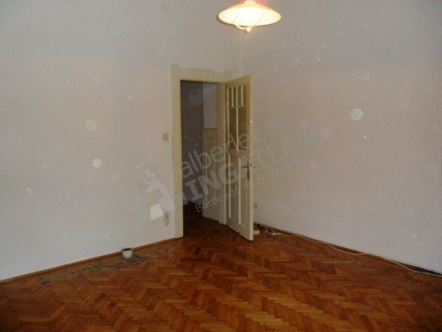 Kiadó téglalakás, albérlet, XI. kerületben, Villányi úton