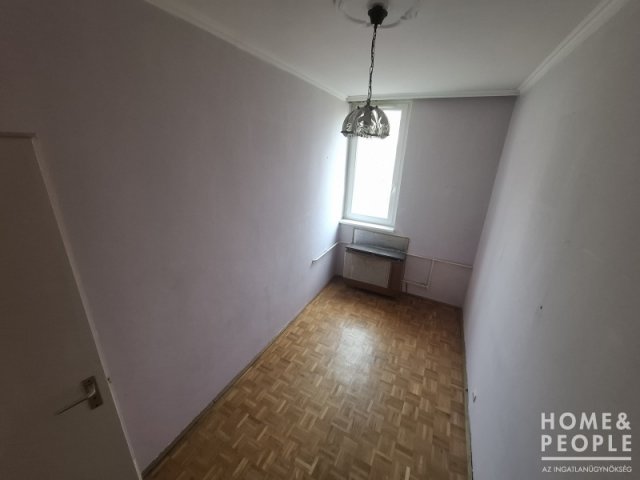 Eladó téglalakás, Szegeden 40.9 M Ft, 2 szobás