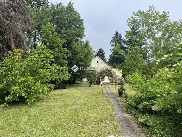 Eladó telek, Budapesten, III. kerületben 265 M Ft