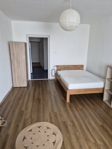 Kiadó panellakás, albérlet, Budapesten, III. kerületben