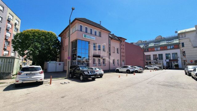 Kiadó üzlethelyiség, Székesfehérvárott 350 E Ft / hó