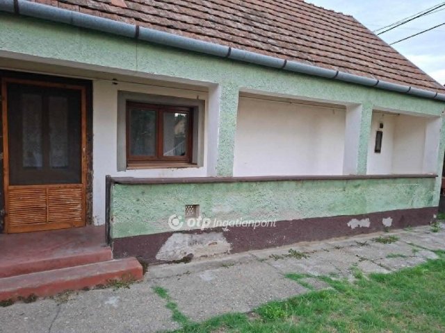 Eladó családi ház, Vámospércsen 29.9 M Ft, 2+1 szobás