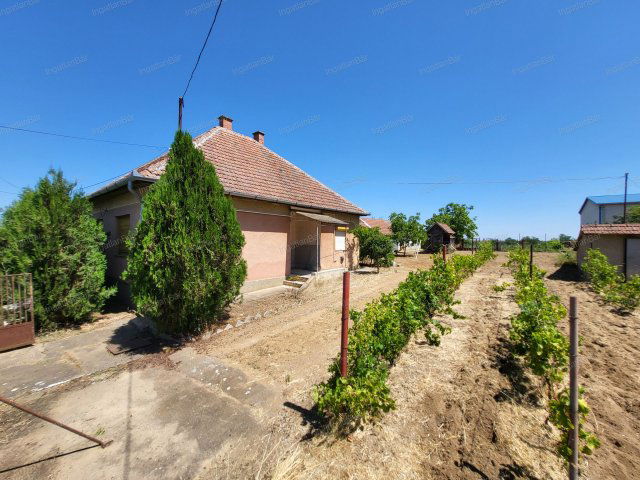 Eladó családi ház, Fábiánházán 16.9 M Ft, 3 szobás