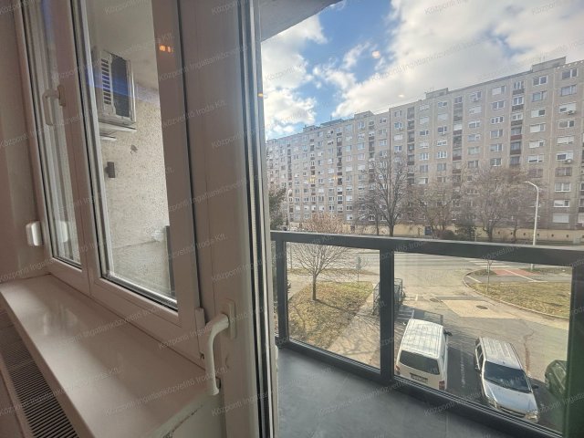 Kiadó téglalakás, albérlet, Tatabányán 230 E Ft / hó