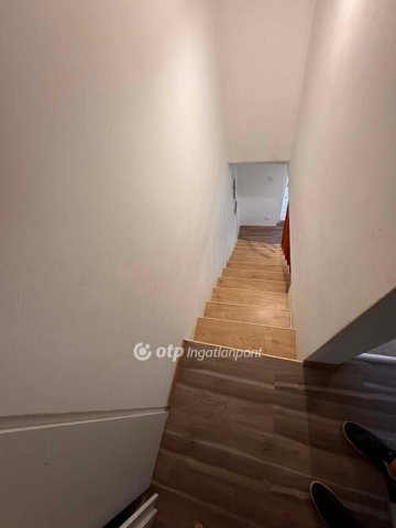 Eladó családi ház, Cegléden 65 M Ft, 3 szobás