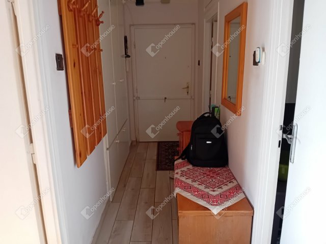 Eladó téglalakás, Tatabányán 39 M Ft, 2 szobás