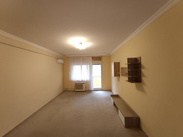 Eladó téglalakás, Kecskeméten 48.9 M Ft, 2 szobás