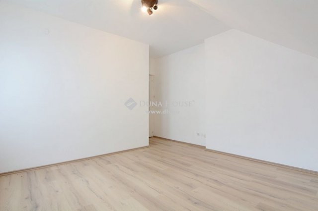 Eladó családi ház, Kecskeméten 135 M Ft, 5 szobás