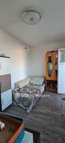 Eladó családi ház, Turán 52.2 M Ft, 3 szobás