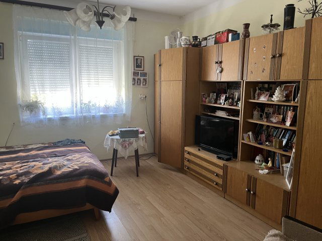 Eladó családi ház, Kisapátiban 42.5 M Ft, 2 szobás