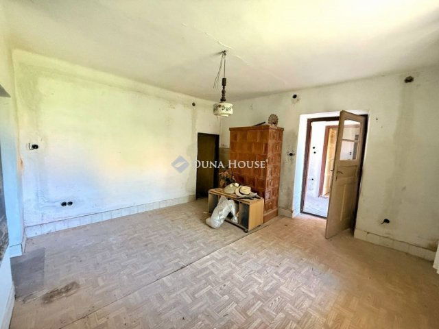 Eladó családi ház, Pákozdon 45 M Ft, 4 szobás