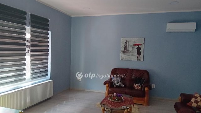 Kiadó téglalakás, albérlet, Szegeden 600 E Ft / hó, 7+3 szobás