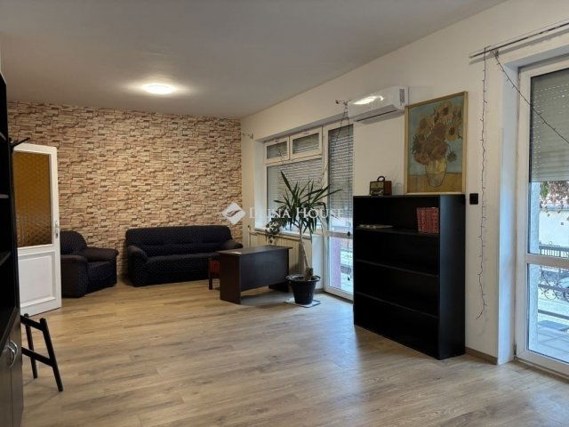 Eladó családi ház, Dunaharasztin 120 M Ft, 6 szobás