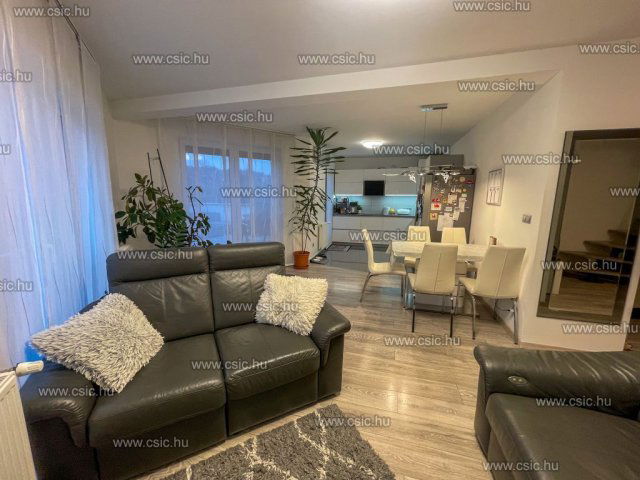 Eladó téglalakás, Pomázon 145.9 M Ft, 4 szobás