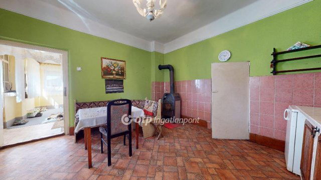 Eladó családi ház, Apagyon 14.5 M Ft, 2 szobás