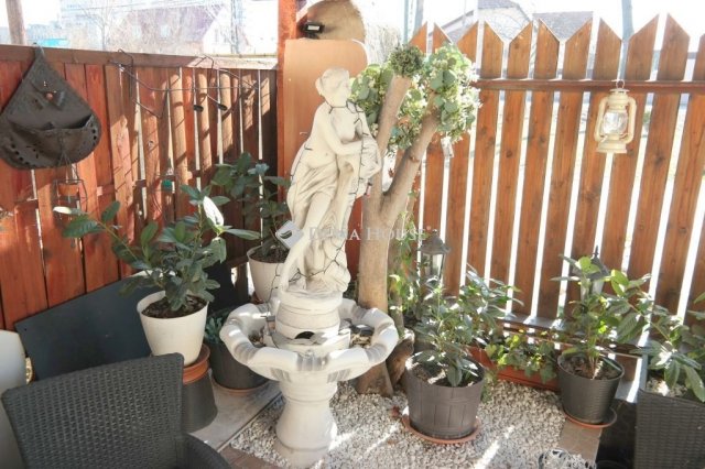 Eladó téglalakás, Budapesten, XX. kerületben 69.9 M Ft, 4 szobás